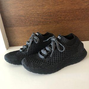 BRAND NEW - NOBULL Black Ivy Knit Runners